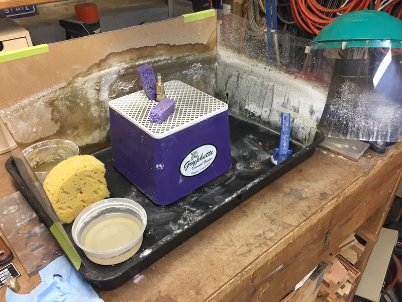 glass grinding station